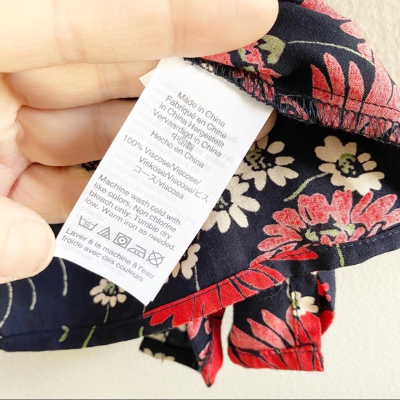 Madewell Novel Tie Front Top In Hillside Daisies Deep Indigo Size Small - Picture 8 of 9